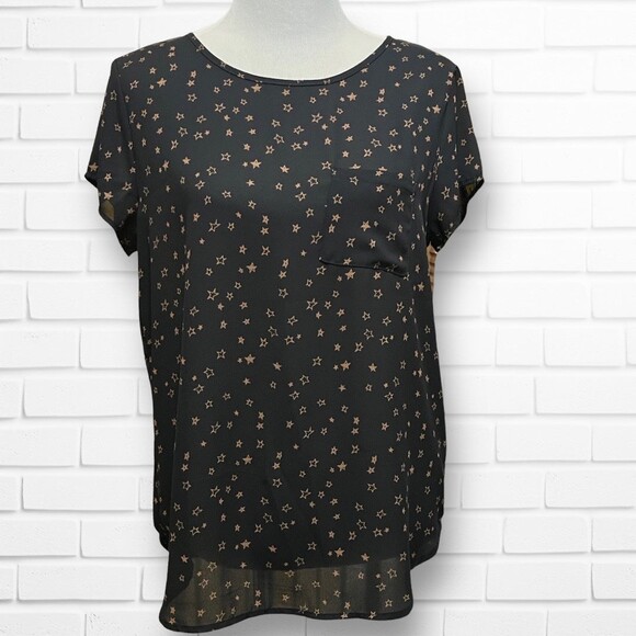 Le Lis Star Print on Black Short Sleeve Top Medium - Picture 1 of 6